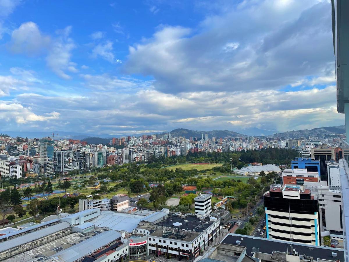 Nueva Suite-Piso 21 Vista La Carolina @One キト エクステリア 写真
