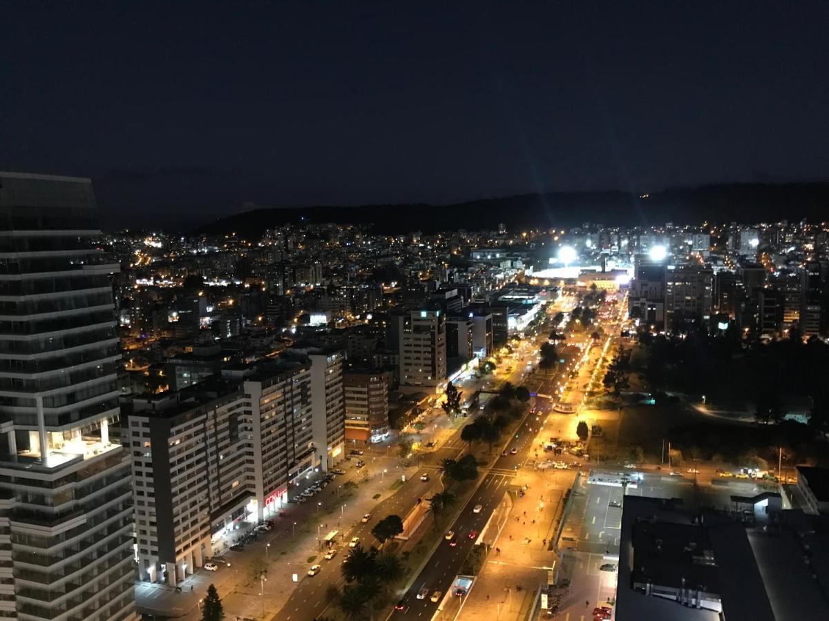 Nueva Suite-Piso 21 Vista La Carolina @One キト エクステリア 写真